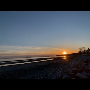 Meet your Posher, Hilly